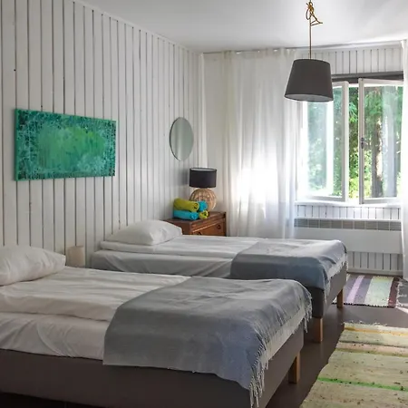 Tuba Jaerveaeaerses Puhkemajas - Saarjaerve Puhkemaja Bed & Breakfast *