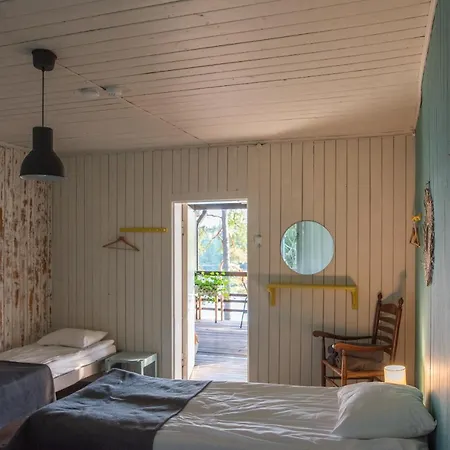 Bed & Breakfast Tuba Jaerveaeaerses Puhkemajas - Saarjaerve Puhkemaja