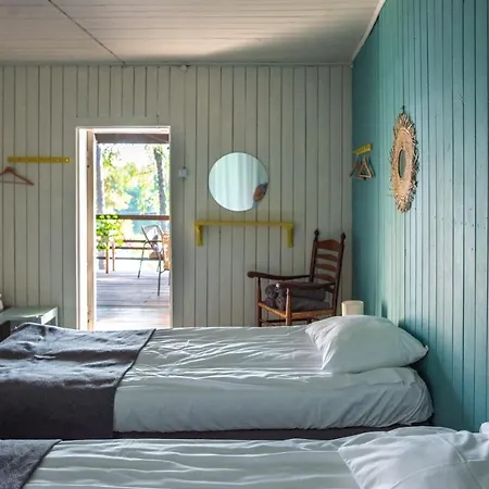 Tuba Jaerveaeaerses Puhkemajas - Saarjaerve Puhkemaja