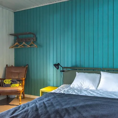 Tuba Jaerveaeaerses Puhkemajas - Saarjaerve Puhkemaja Bed & Breakfast