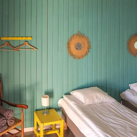 Bed & Breakfast Tuba Jaerveaeaerses Puhkemajas - Saarjaerve Puhkemaja