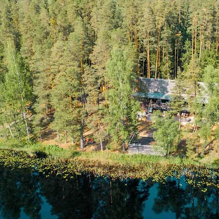 Tuba Jaerveaeaerses Puhkemajas - Saarjaerve Puhkemaja * Tromsi