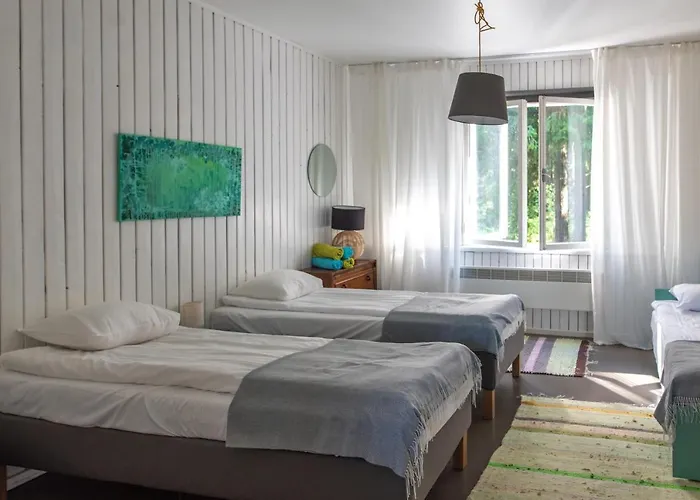 Tuba Jaerveaeaerses Puhkemajas - Saarjaerve Puhkemaja Nocleg ze śniadaniem *