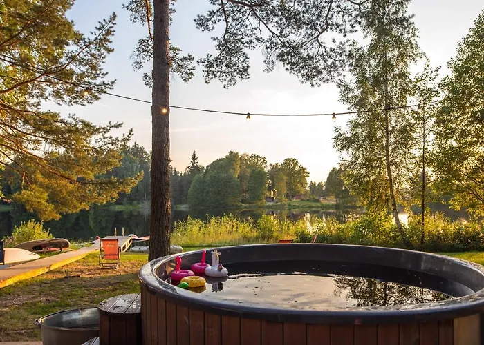 Tuba Jaerveaeaerses Puhkemajas - Saarjaerve Puhkemaja *