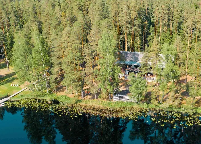 Tuba Jaerveaeaerses Puhkemajas - Saarjaerve Puhkemaja * Tromsi