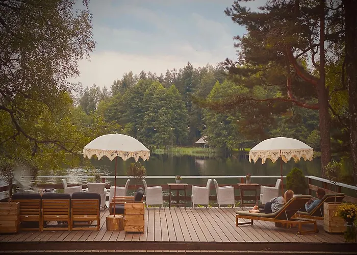 Tuba Jaerveaeaerses Puhkemajas - Saarjaerve Puhkemaja Bed & Breakfast Tromsi