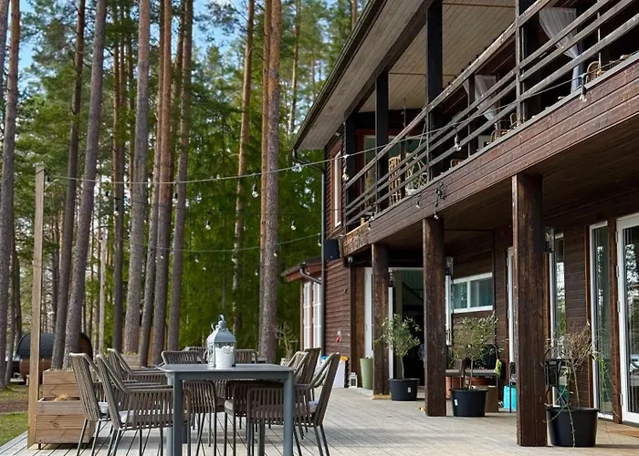 Bed & Breakfast Tuba Jaerveaeaerses Puhkemajas - Saarjaerve Puhkemaja